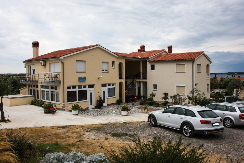 Guest House Croatia Фажана Экстерьер фото